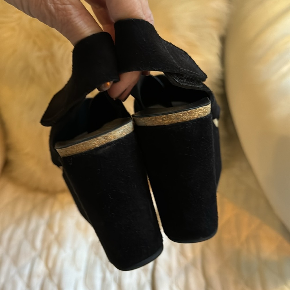 Pedro Garcia Black Suede Wedge Heels - Picture 2 of 4